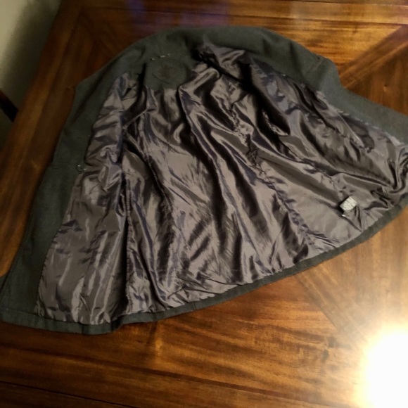 ‼️SOLD‼️🐻‍❄️Grey Double Breasted Pea Coat🐻‍❄️ - Picture 3 of 9